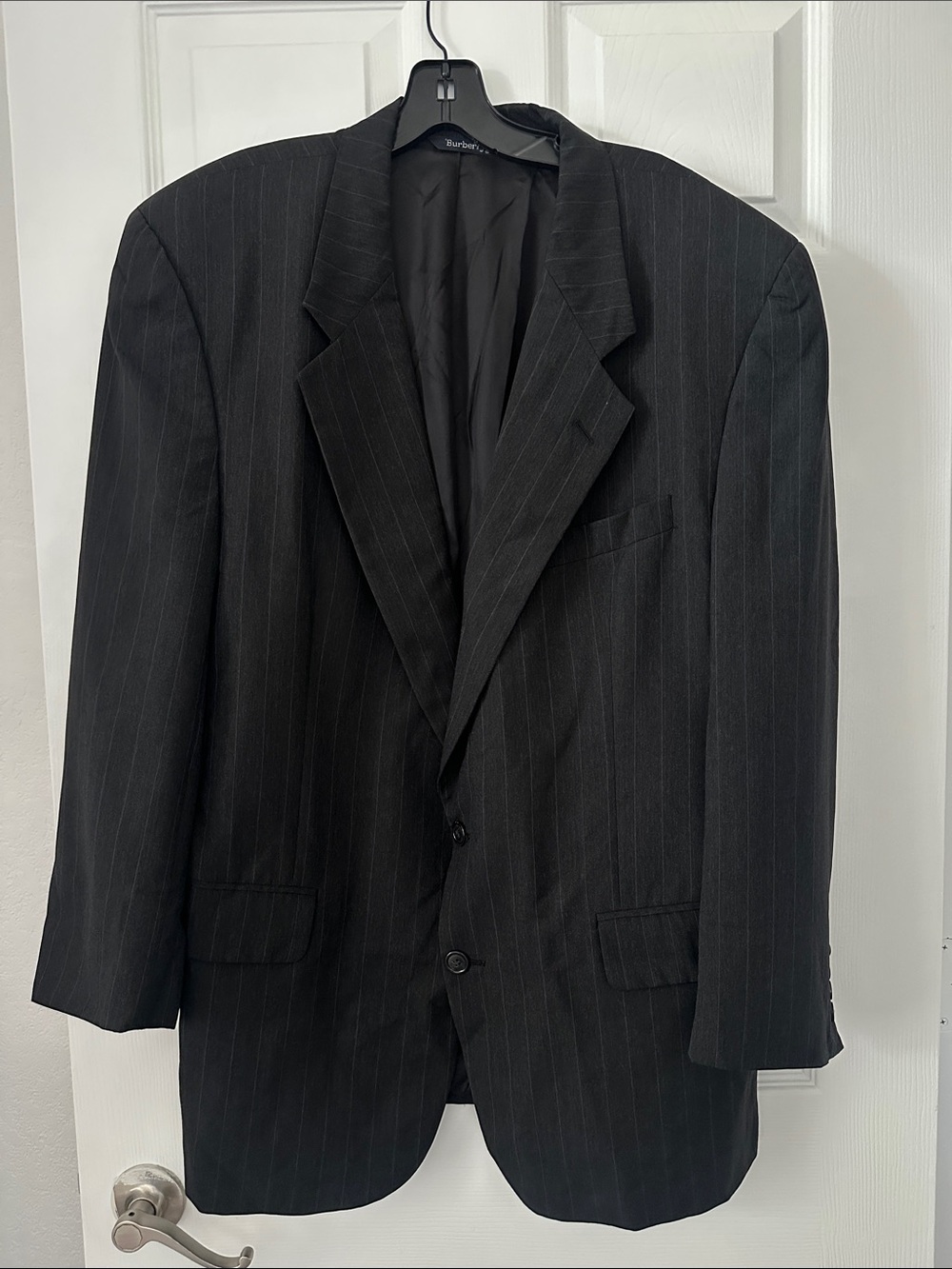 Vintage Burberrys’ Men’s 100% Wool Pinstripe Blazer/Sport Coat